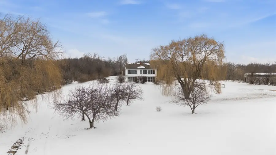 W8320 Springwood Ln, Delavan, WI 53115 - #2