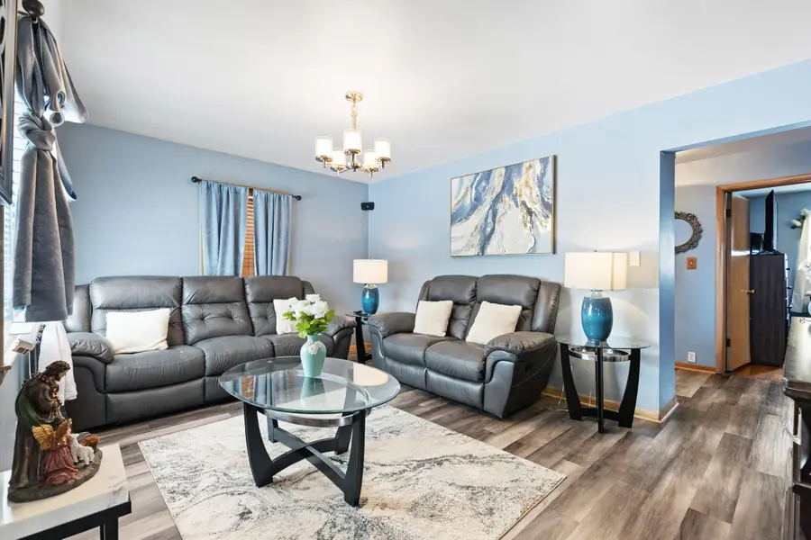 3668 S 16th St, Milwaukee, WI 53221 - #2