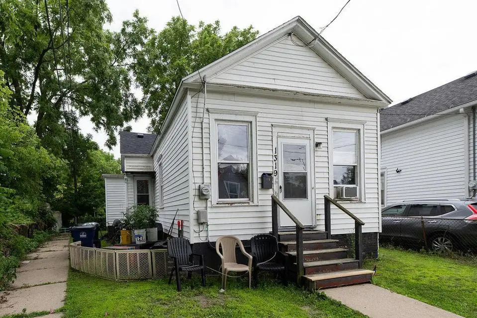 1319 Maple St, Racine, WI 53404 - #1