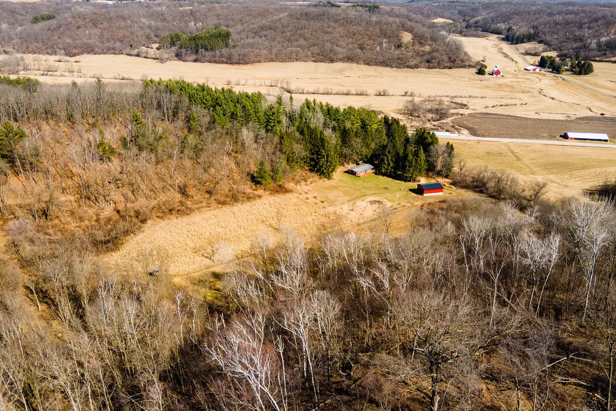 19249 State Highway 56, Richland Center, WI 53581 - #1