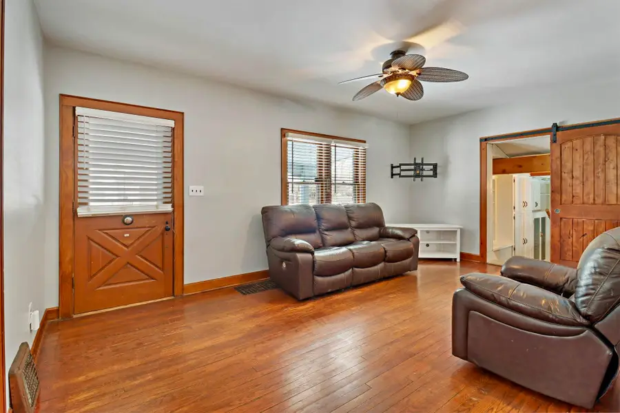 427 9th Pl, Somers, WI 53140 - #2