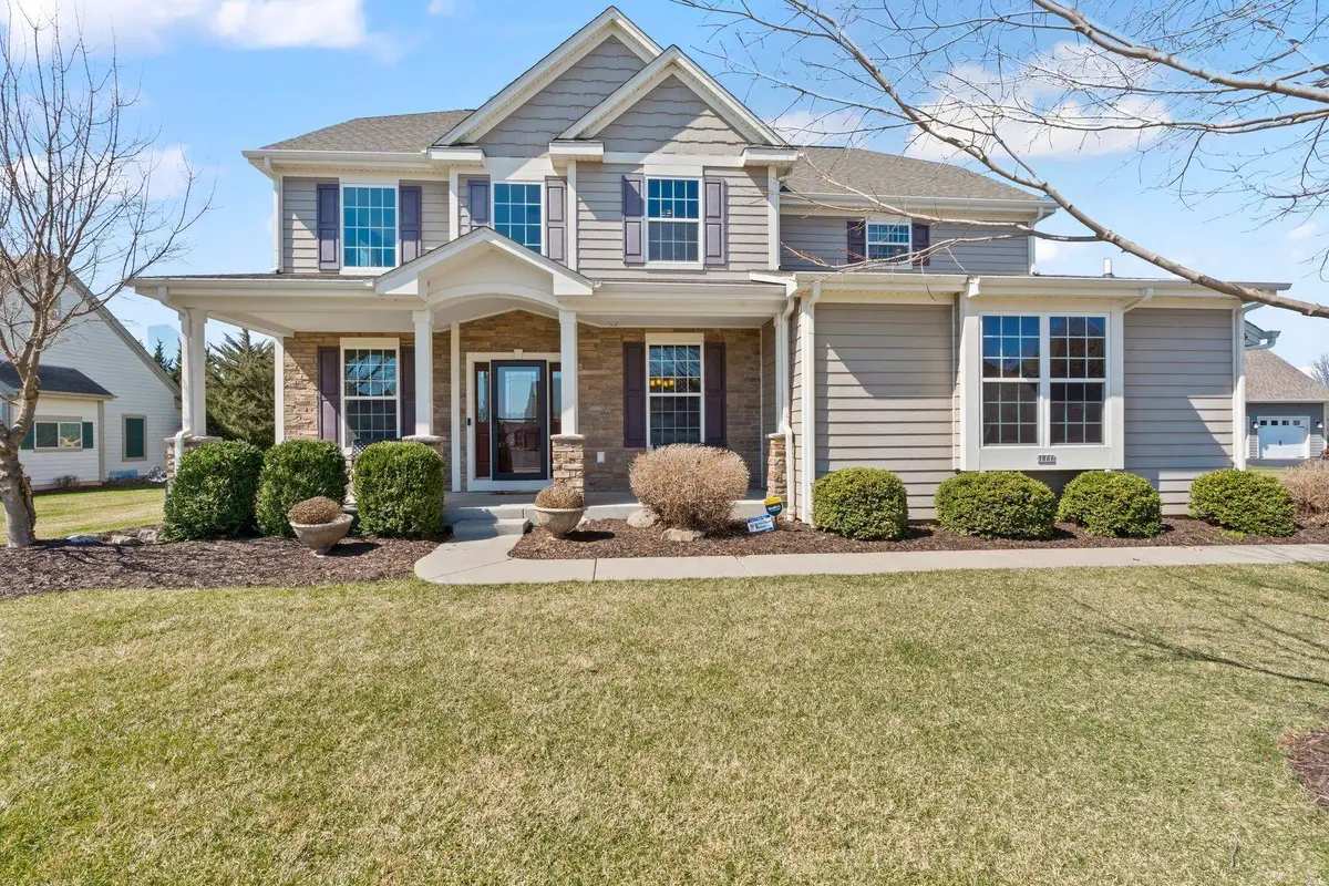 1866 River Lakes Rd S, Oconomowoc, WI 53066 - #1