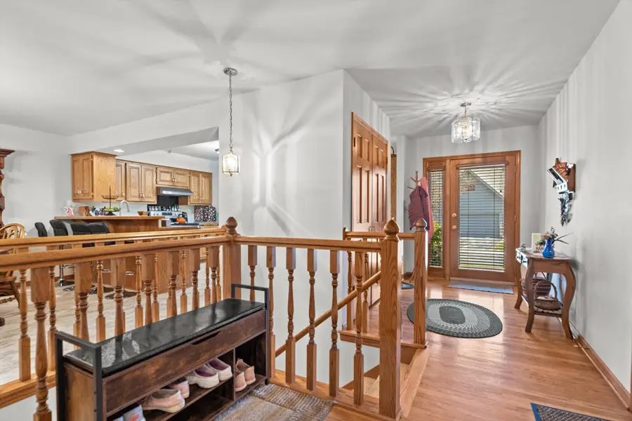 308 King William Ct S, Waukesha, WI 53186 - #3