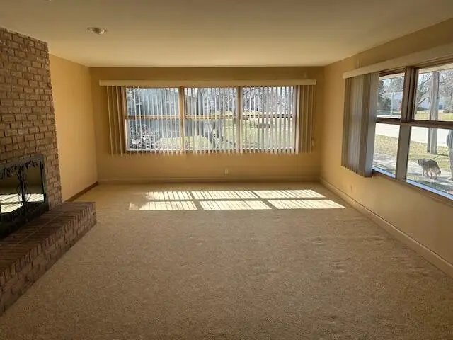 601 Kentucky St, Racine, WI 53405 - #3