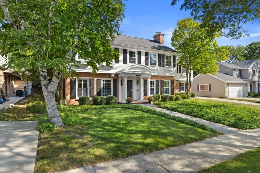 5050 N Lake Dr, Whitefish Bay, WI 53217 - #2