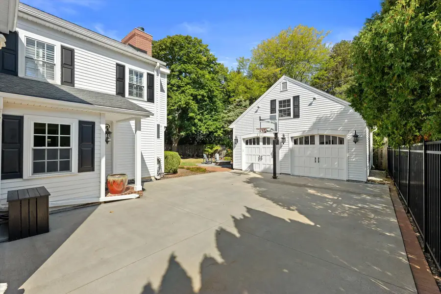 5050 N Lake Dr, Whitefish Bay, WI 53217 - #3