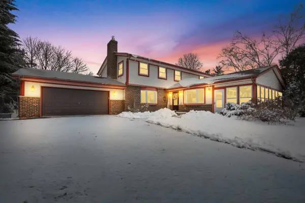 4292 Pleasant Hollow Rd, Jackson, WI 53037