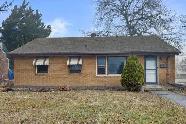 1900 Arlington Ave, Racine, WI 53403