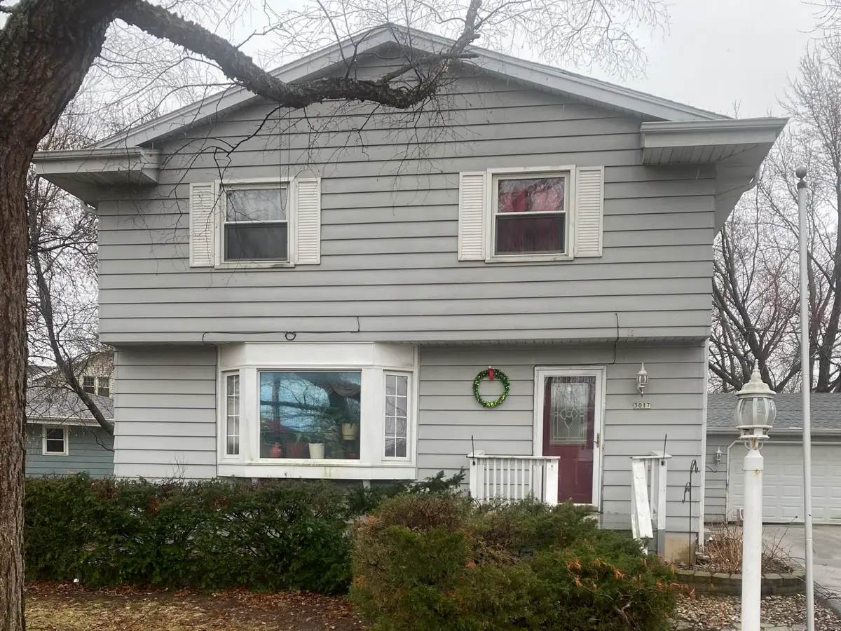 3017 W Ramsey Ave, Greenfield, WI 53221 - #1