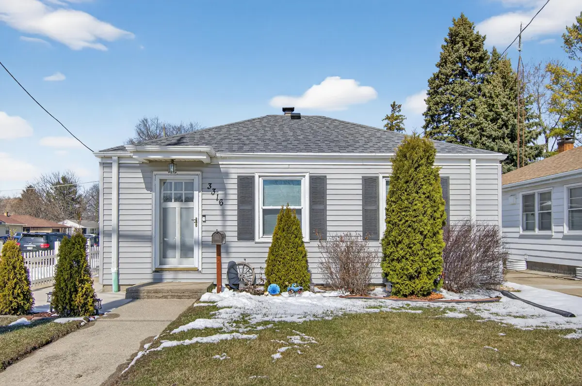 3316 Durand Ave, Racine, WI 53405 - #1