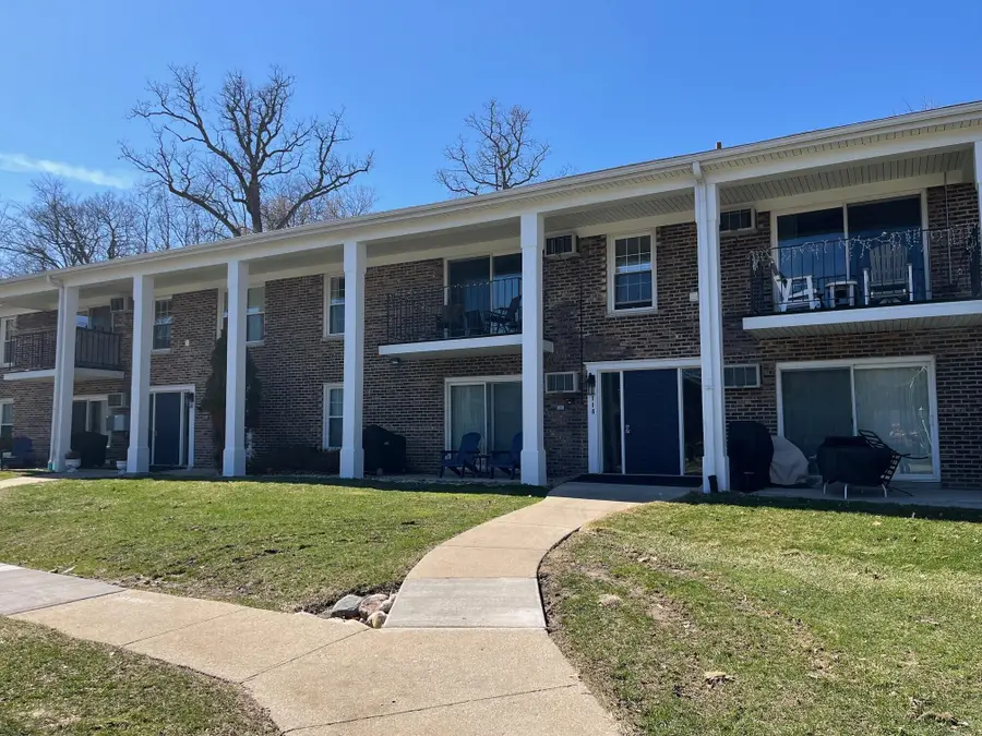 118 Evelyn Ln, Lake Geneva, WI 53147 - #3