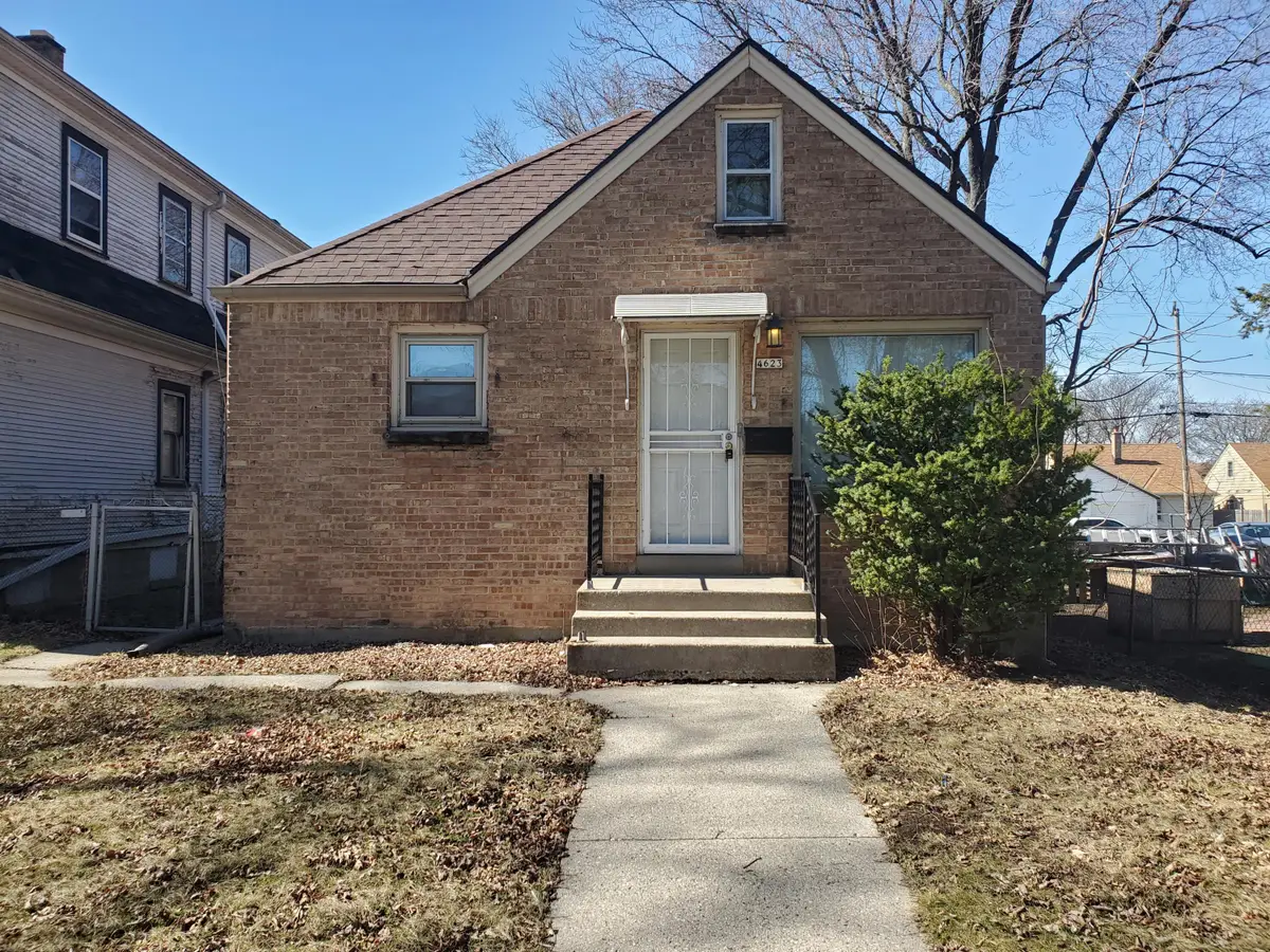 4623 N 38th St, Milwaukee, WI 53209 - #1