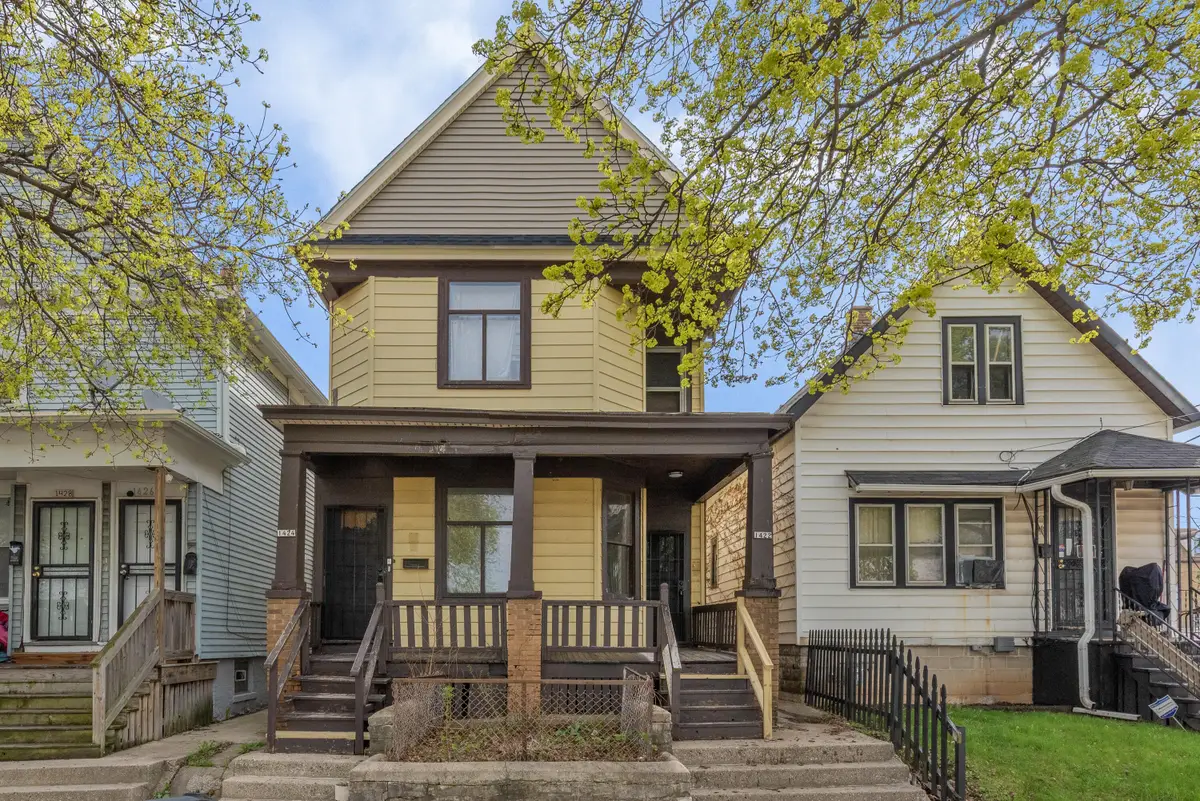 1422 N 26th St, Milwaukee, WI 53205 - #1
