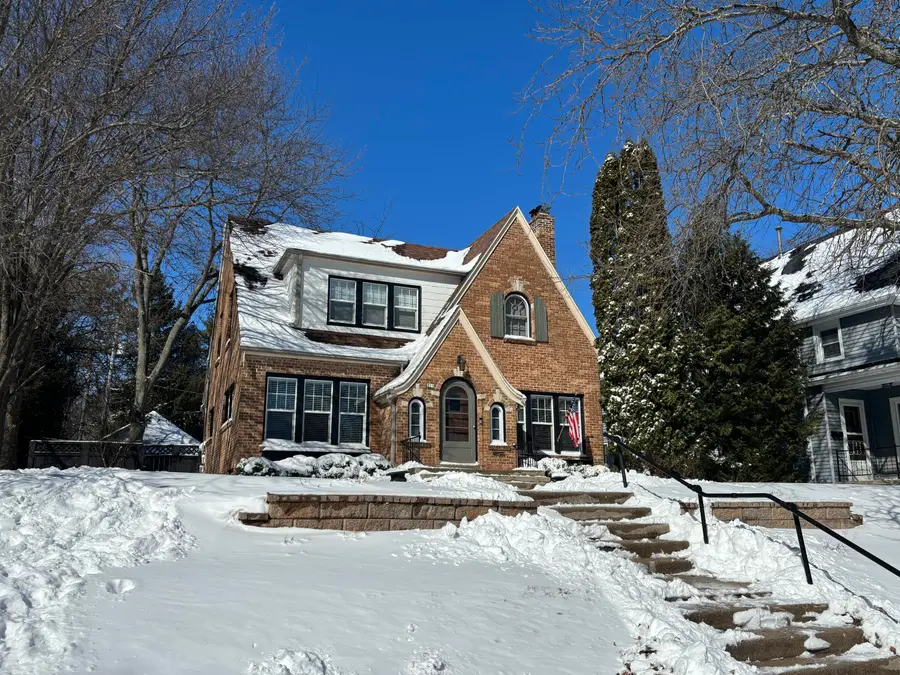 219 S Webster St, Port Washington, WI 53074 - #2