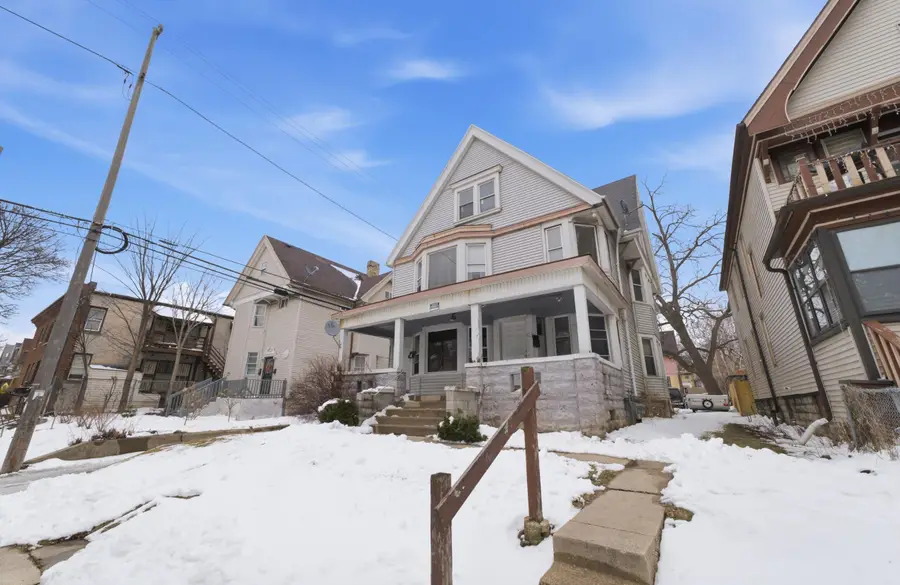 434 N 32nd St, Milwaukee, WI 53208 - #2
