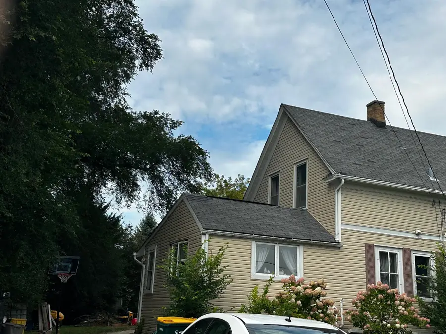 9473 S Chicago Rd, Oak Creek, WI 53154 - #3