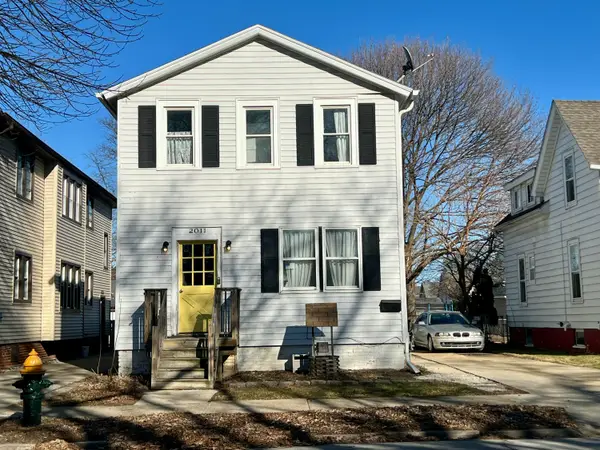 2011 Geneva St, Racine, WI 53402