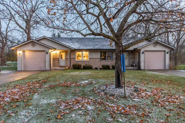 11231 Fox River Rd, Salem Lakes, WI 53181