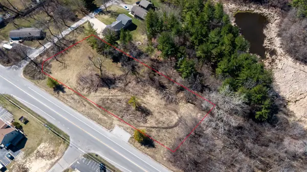 12416 Antioch Rd, Salem Lakes, WI 53179