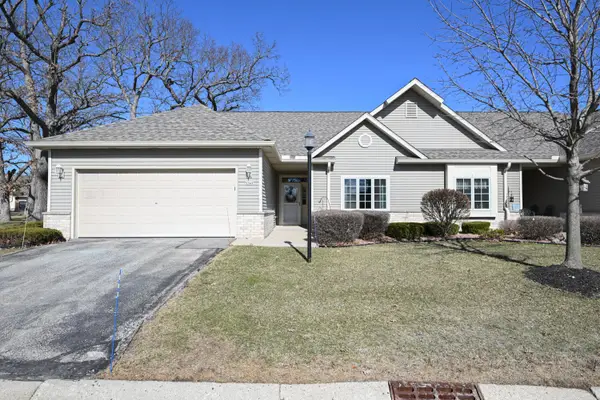 5347 S Butterfield Way, Greenfield, WI 53221