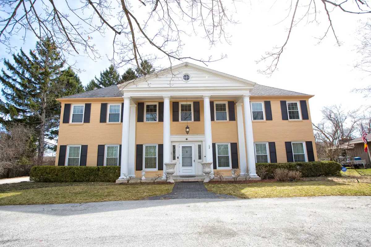 229 Indian Creek Ct, Fox Point, WI 53217 - #1