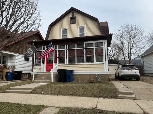 1611 Chatham St, Racine, WI 53402