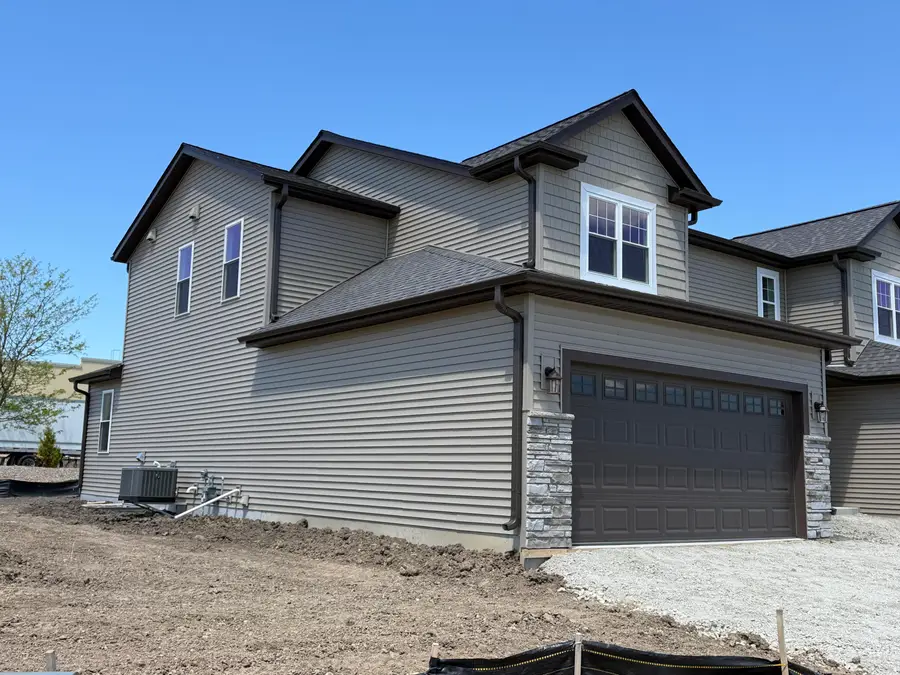 756 Pleasant Park Ct, Johnson Creek, WI 53038 - #2