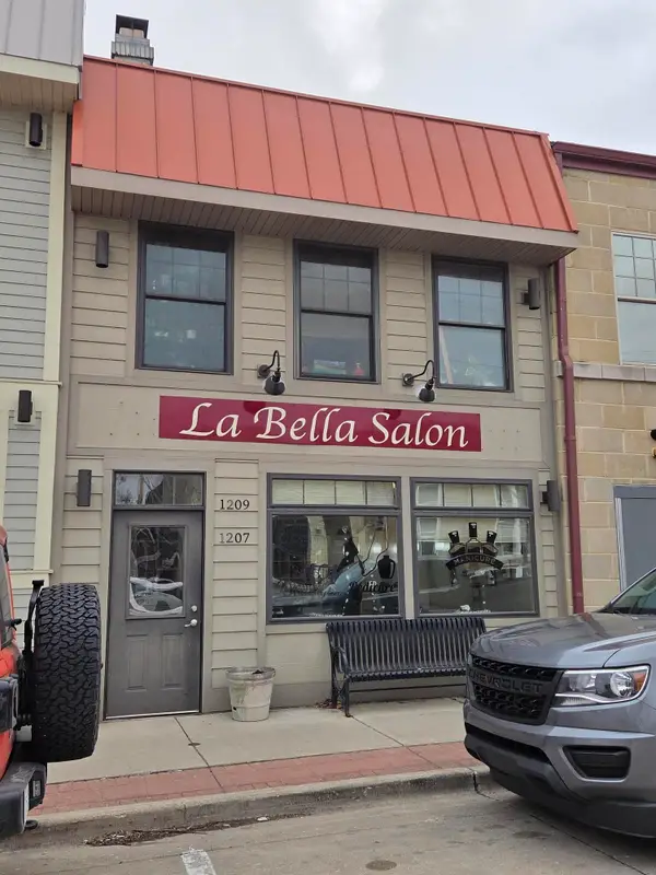 1207 Bridge St, Grafton, WI 53024