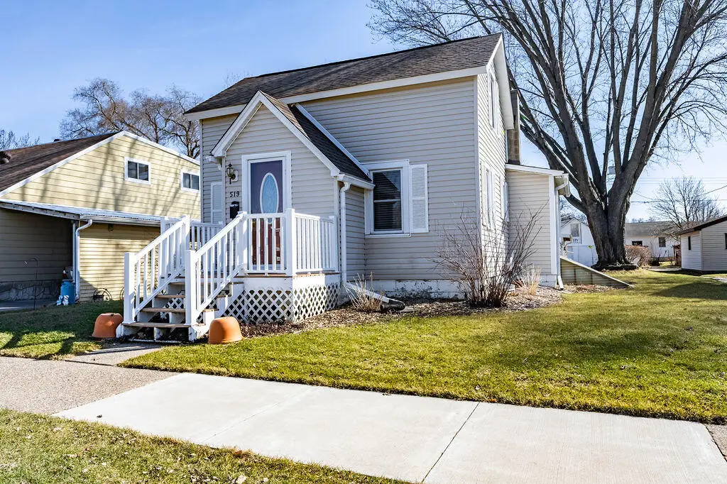 519 2nd St S, La Crescent, MN 55947 - #1