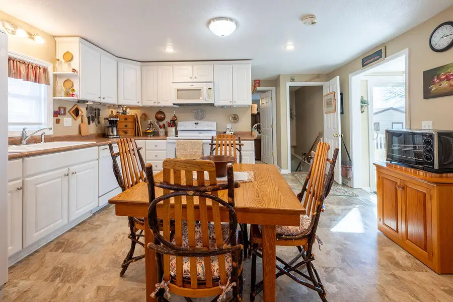 519 2nd St S, La Crescent, MN 55947 - #3