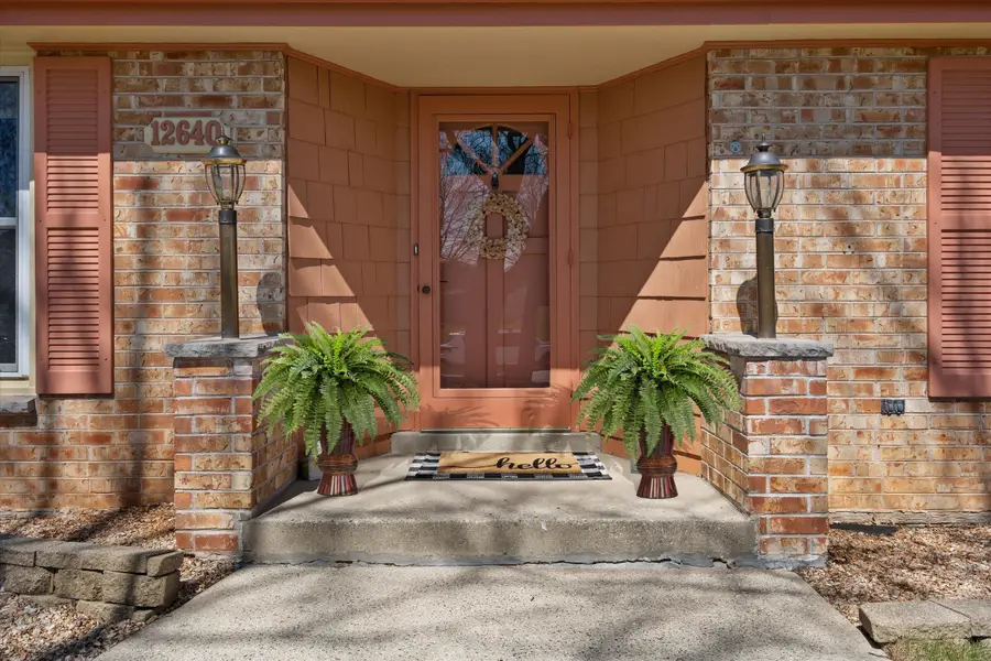 12640 W Wilbur Dr, New Berlin, WI 53151 - #2