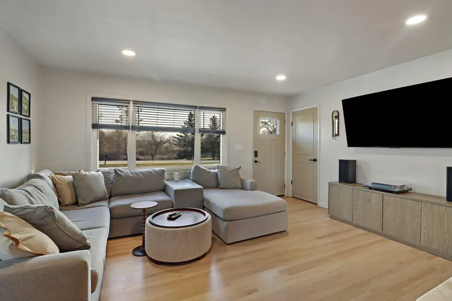 5530 Old Oak Ln, Caledonia, WI 53402 - #3