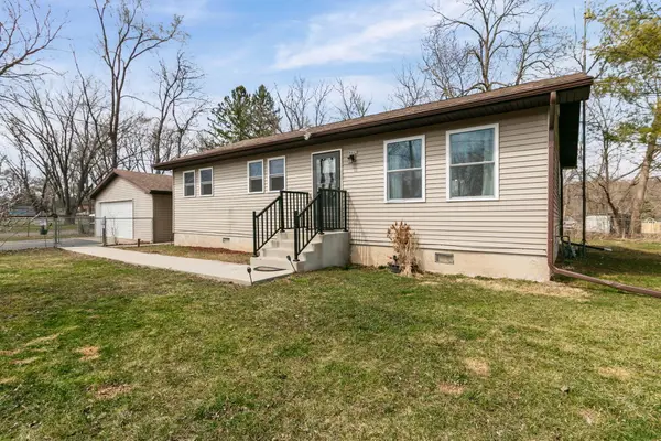W882 Hyacinth Rd, Bloomfield, WI 53128
