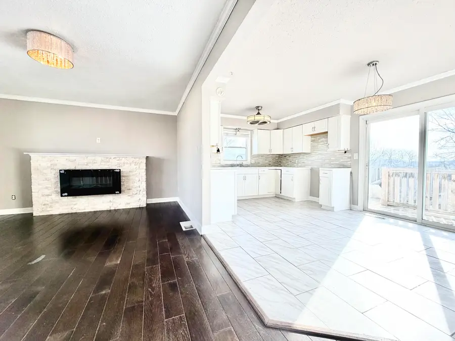 8885 N 70th St, Milwaukee, WI 53223 - #2