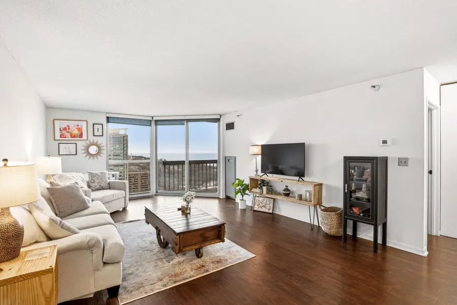 1660 N Prospect Ave, Milwaukee, WI 53202 - #2