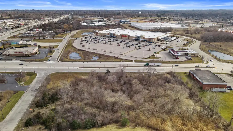 7626 Green Bay Rd, Kenosha, WI 53142 - #2