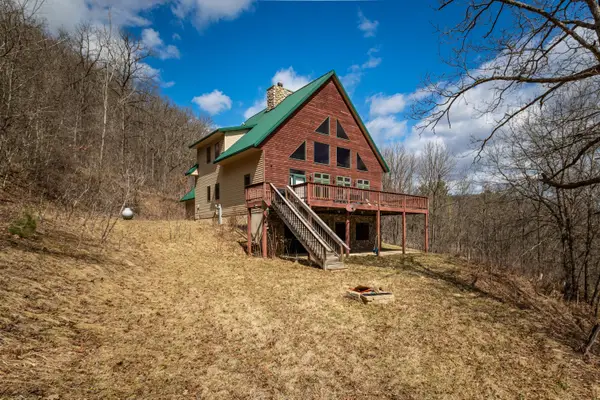 10235 Tavern Rd, Clayton, WI 54655