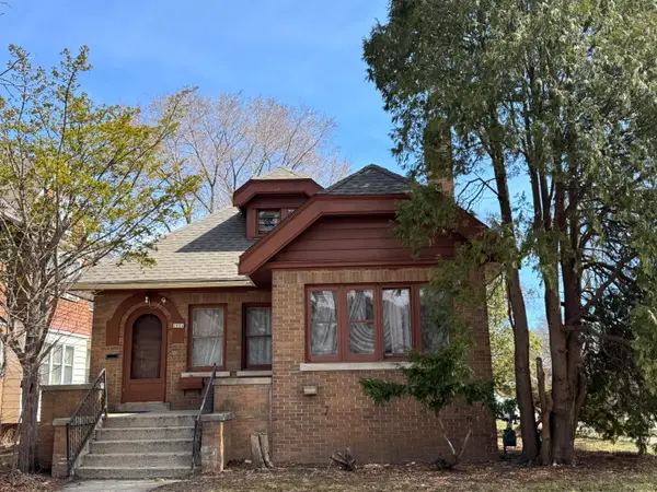 2804 N 44th St, Milwaukee, WI 53210