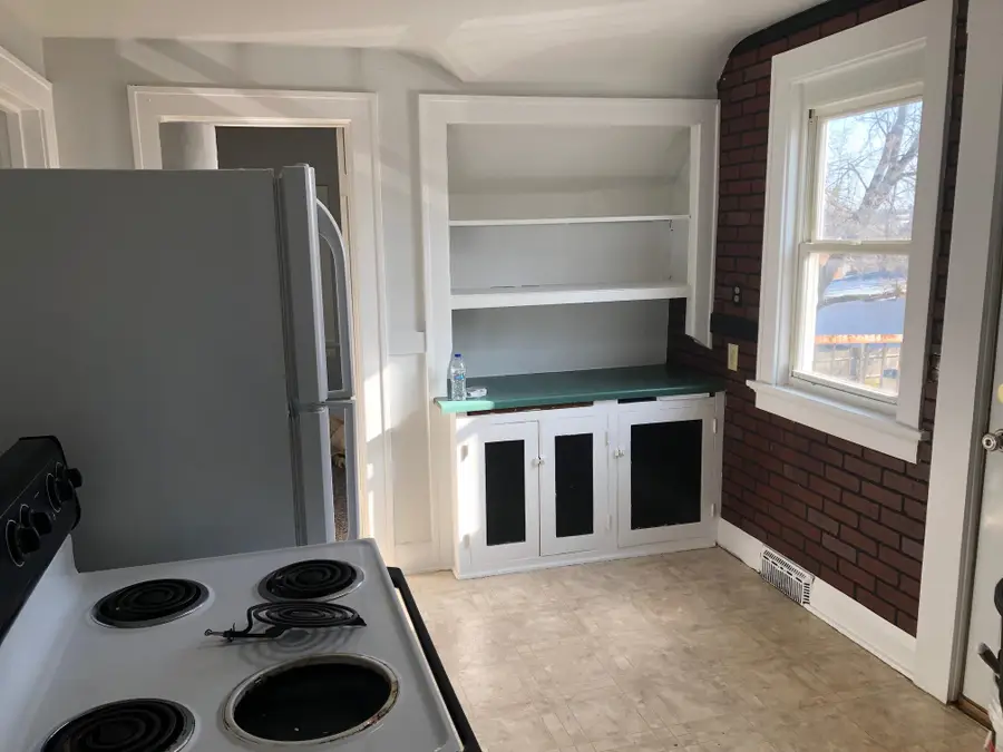 909 S 21st St, Manitowoc, WI 54220 - #3