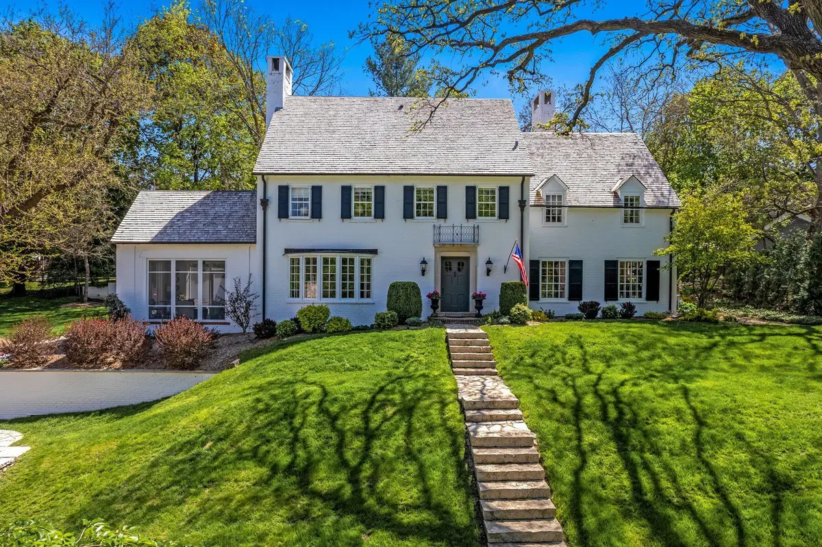 323 S Garfield Ave, Janesville, WI 53545 - #1