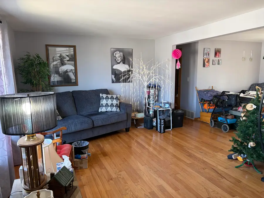 1221 Summit St, Manitowoc, WI 54220 - #2