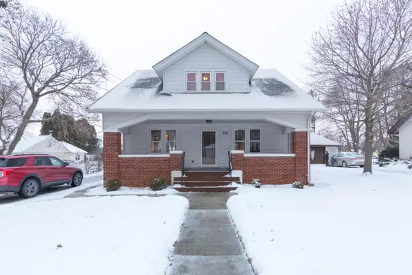 318 Forest Ave, Kewaskum, WI 53040