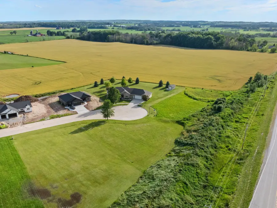 Lt3 Ridgeway Ct, Manitowoc, WI 54220 - #2