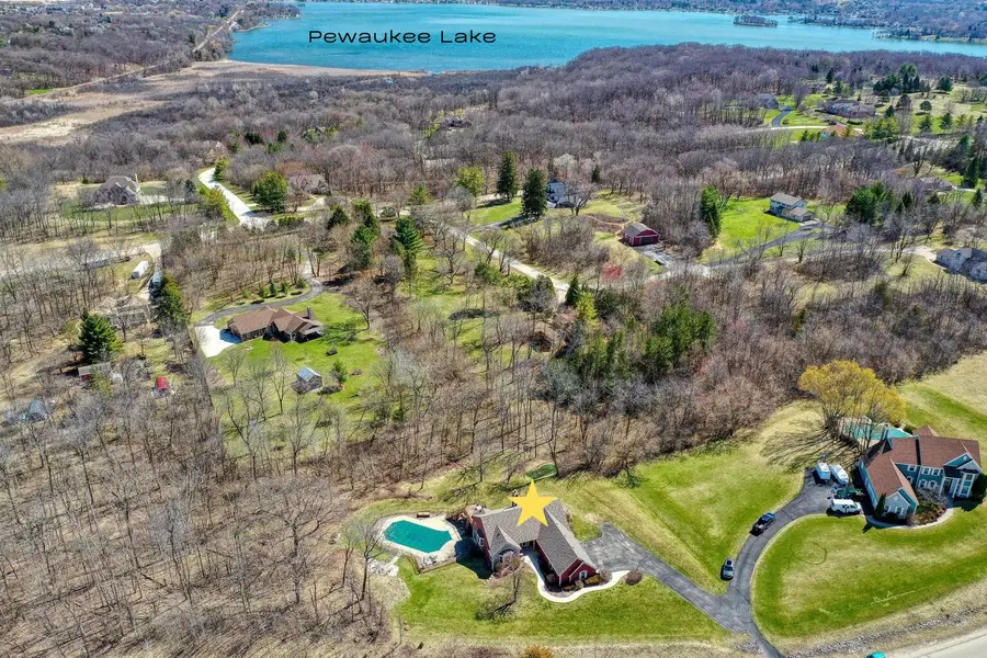 W287N3838 North Shore Dr, Delafield, WI 53072 - #2
