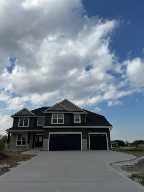 N58 W25990 Autumn Way, Lisbon, WI 53089 - #1