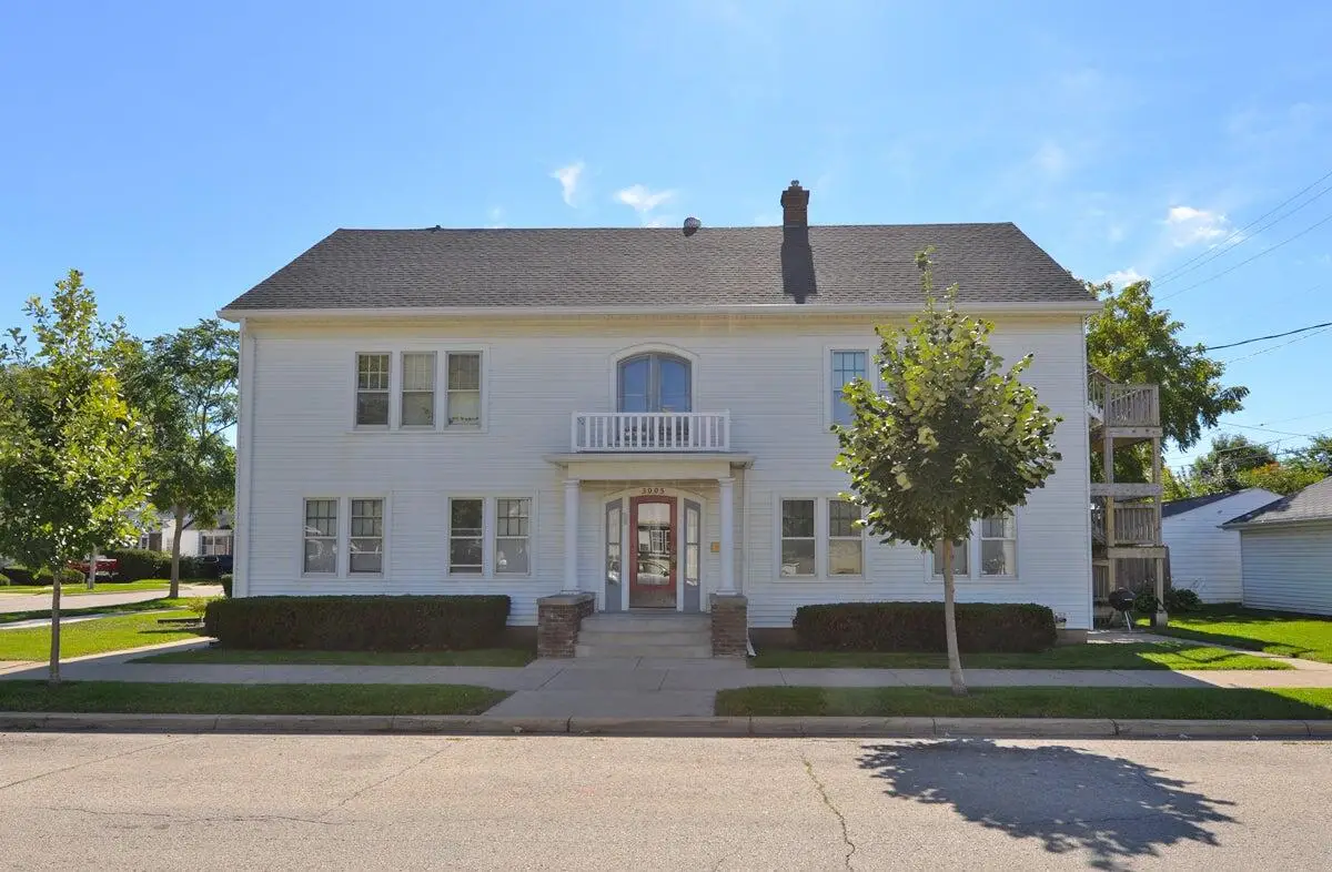 3005 17th St, Racine, WI 53405 - #1