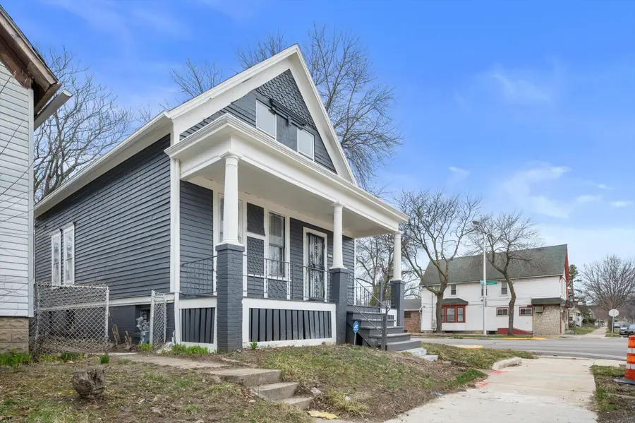 2873 N Dr William Finlayson St, Milwaukee, WI 53212 - #2