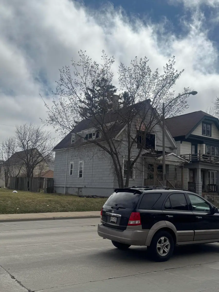 2162 N 35th St, Milwaukee, WI 53208 - #2
