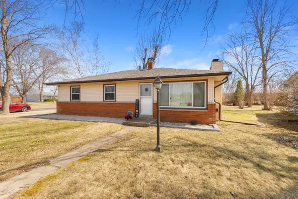 7934 N Edgeworth Dr, Milwaukee, WI 53223