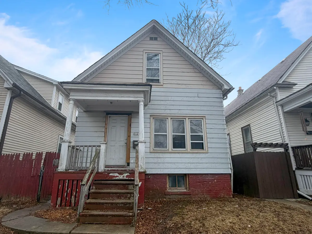 3127 N 37th St, Milwaukee, WI 53216 - #1